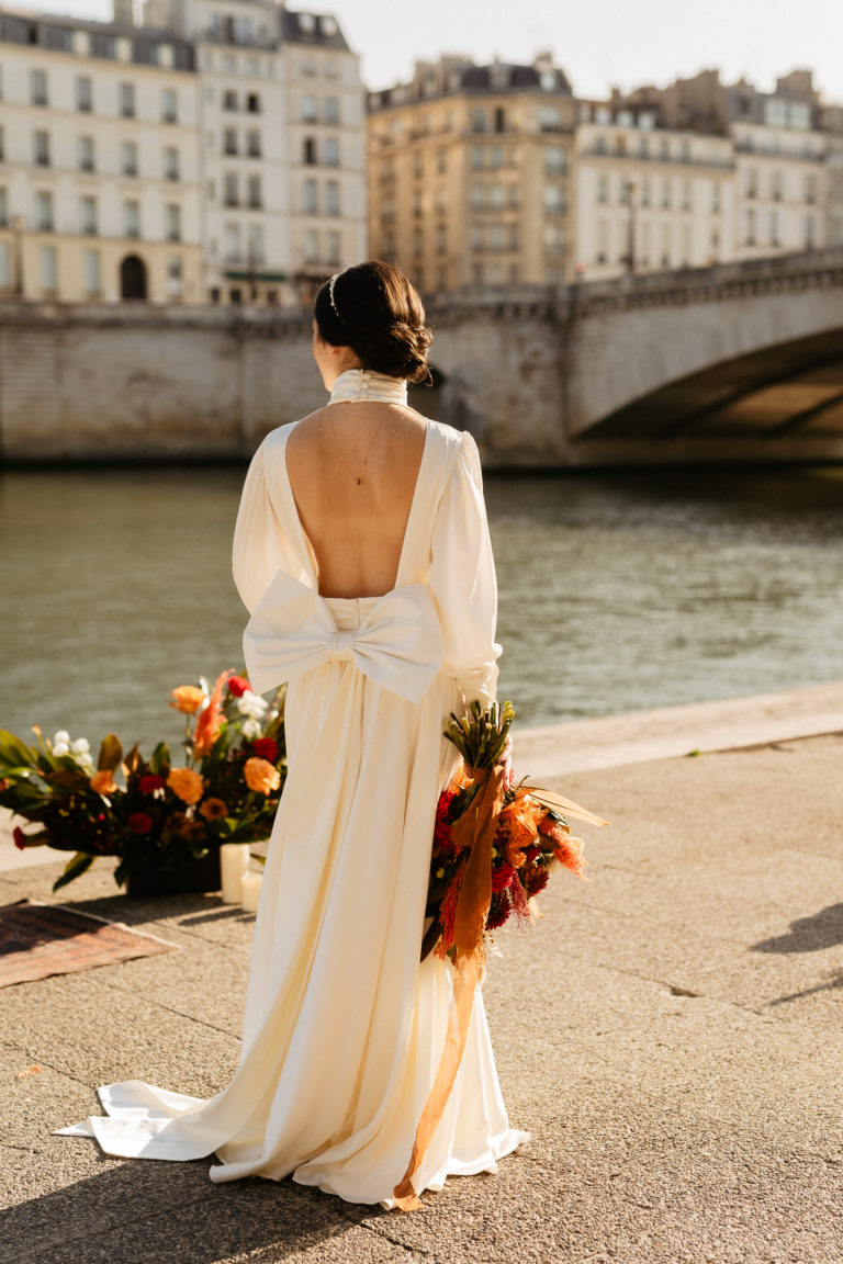 elopement wedding seine river ile saint louis