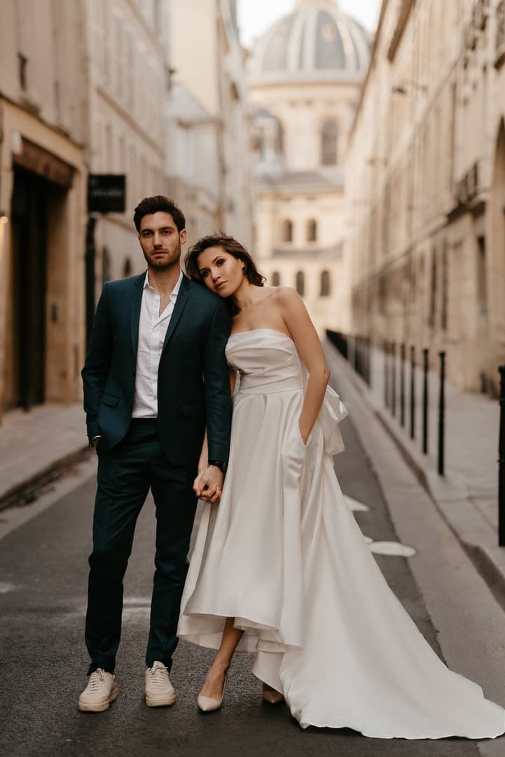 Couple elopement wedding Paris street photoshoot