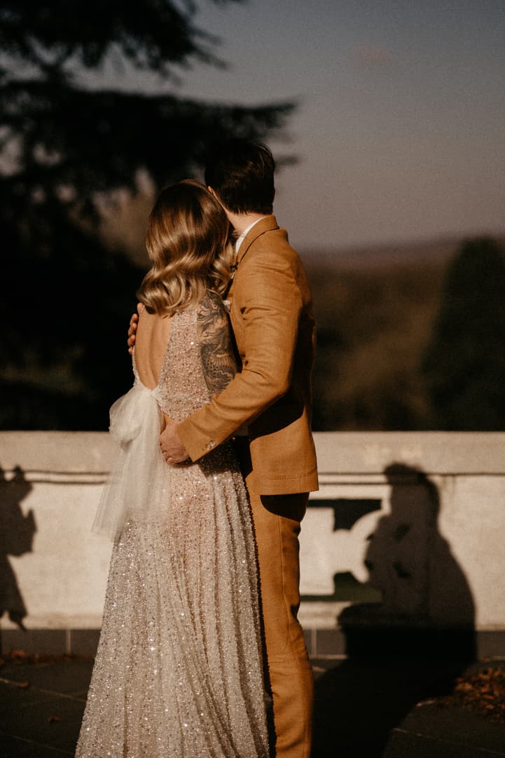 couple elopement wedding golden hour ideas