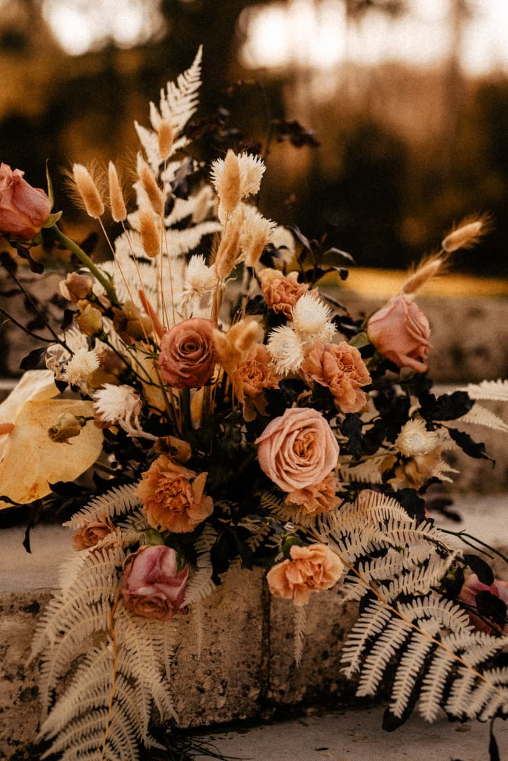 table for 2 decoration elopement wedding idea