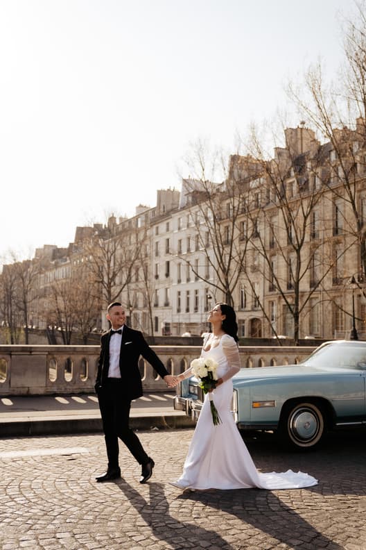 Couple's Wedding Elopement Photoshoot in Paris with Vintage Car