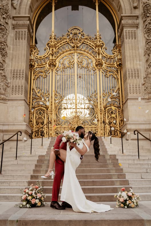 Couple Elopement Ceremony golden Gates Petit Palais Paris