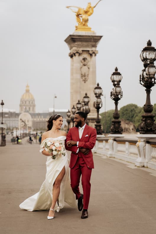 Couple Shoot walking down Pont Alexandre Bridge Paris