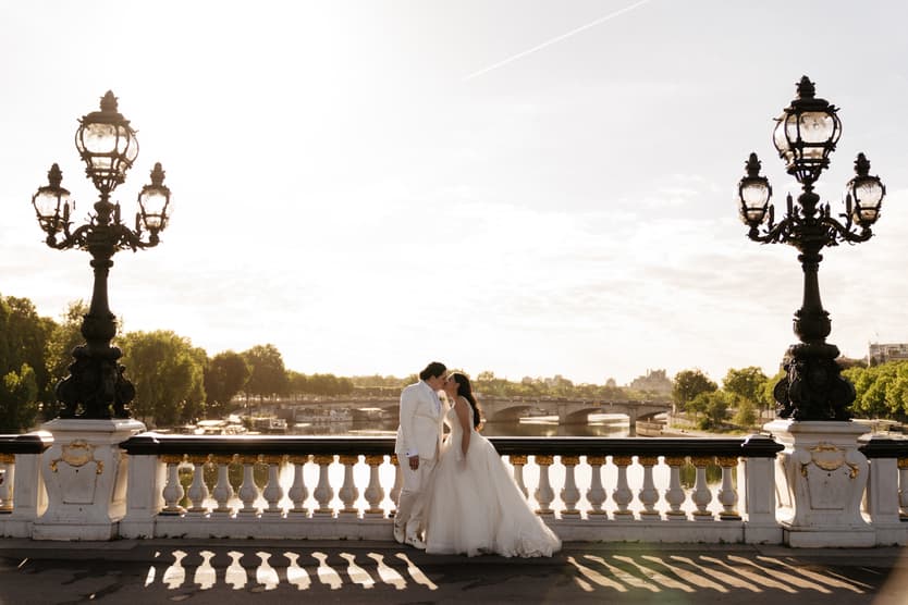 LGBTQ Wedding elopement Pont Alexandre III photo Ideas