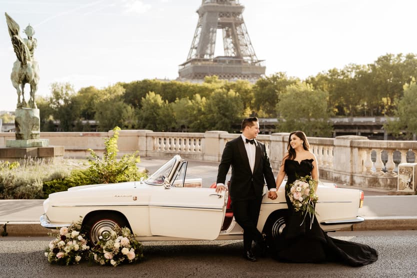 Paris Elopement Packages Elopement Photographer Videographer Bir Hakeim vintage car