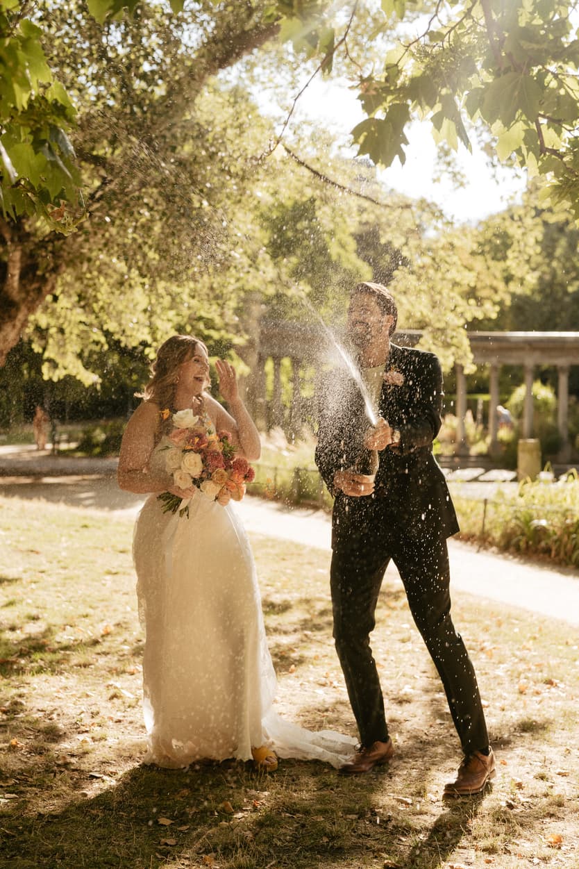 Best Elepement Ceremony Locations in Paris at Parc Monceau
