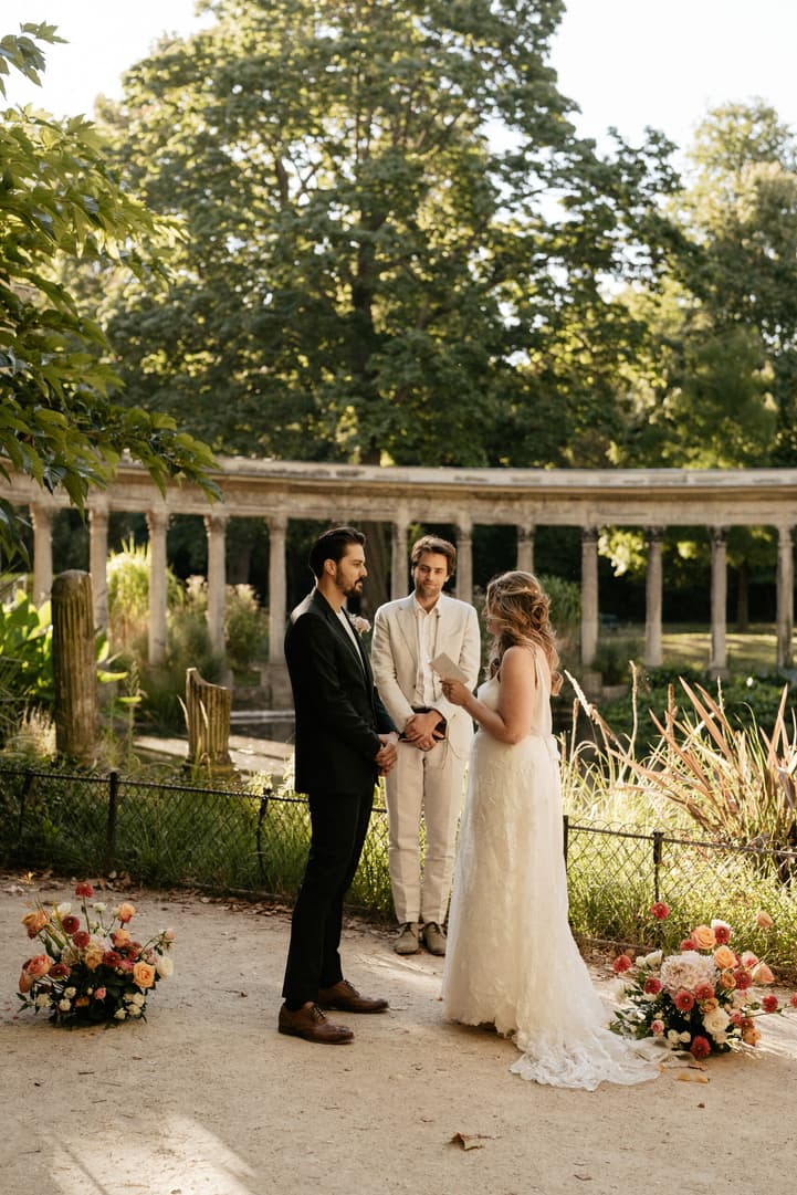 Best Elepement Ceremony Locations in Paris at Parc Monceau
