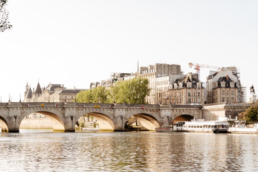 Best Elepement Ceremony Locations in Paris Seine River