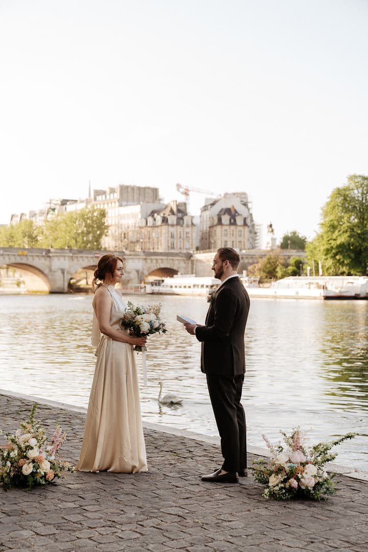 Best Elepement Ceremony Locations in Paris Seine River