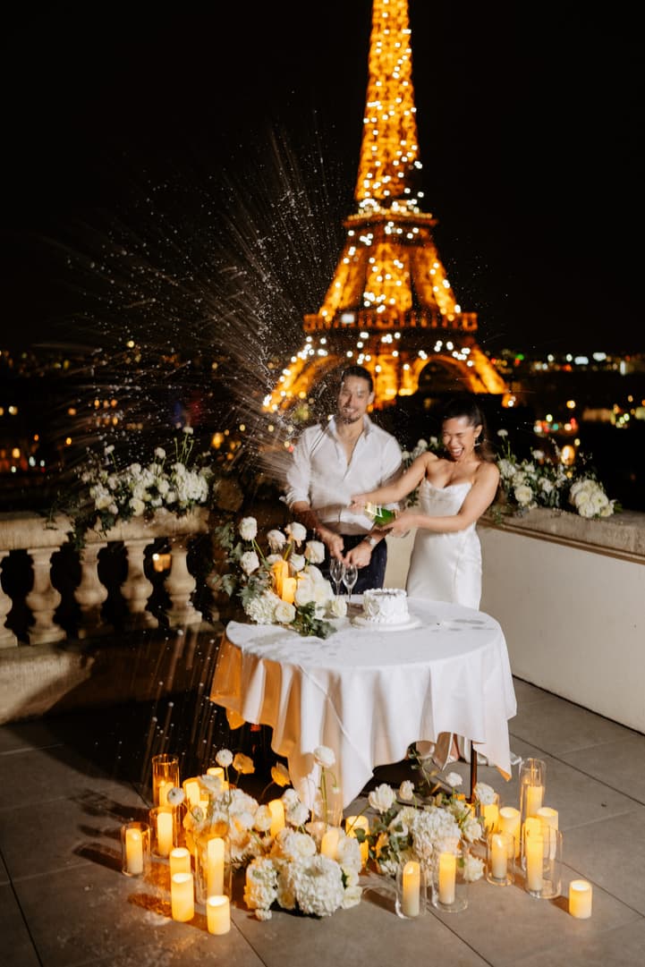 paris elopement planner - elopement on paris rooftop Eiffel tower blinking