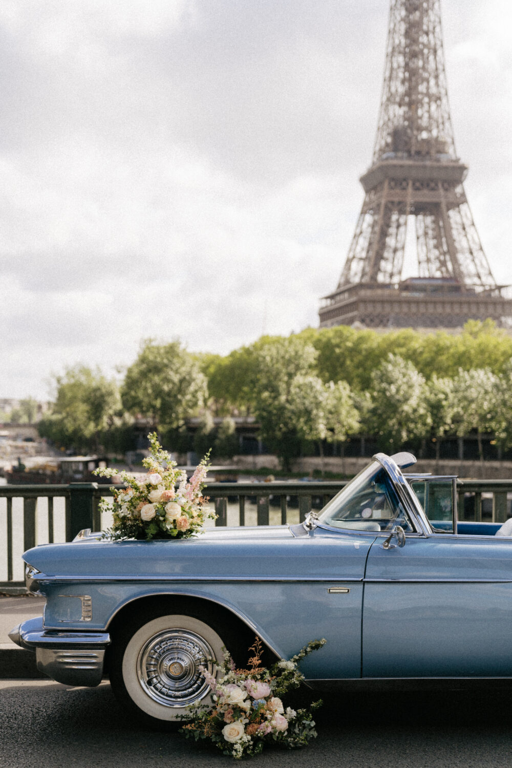 Baby blue vintage car paris elopement bir hakeim