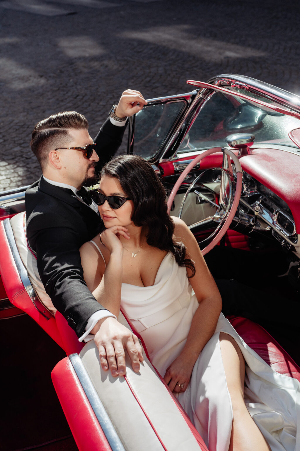 pink vintage car elopement paris